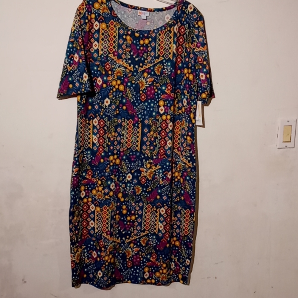 Dress - Picture 2 of 5